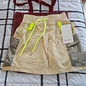 * NWT Lululemon Multi-Pocket Cargo HR Hiking Skirt - Prosecco Tan - Size 2